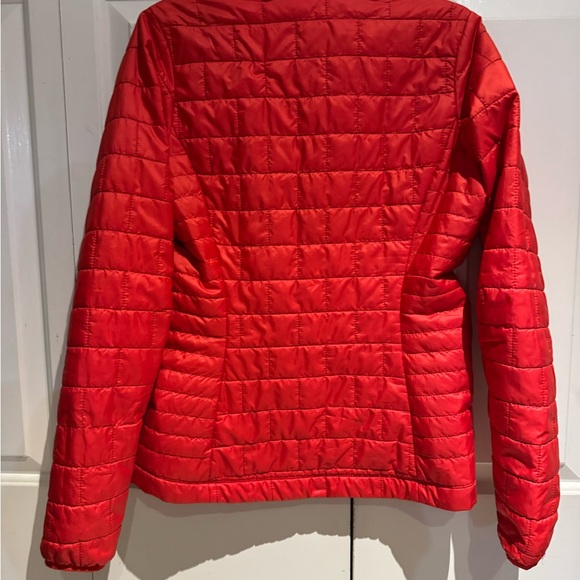 Patagonia Women's Vibrant Red Puffer Jacket - Picture 2 of 6